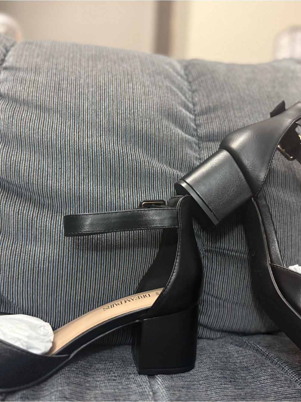 Dream Pairs Black Block Heel Ankle Strap Sandals